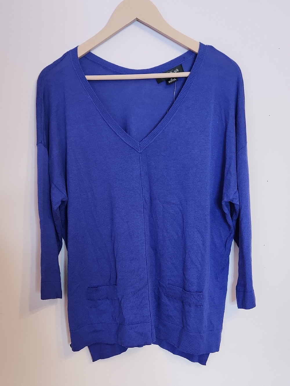 AUGUST SILK Women’s Relaxed V-Neck Sweater Tunic in Royal Blue, size Xl